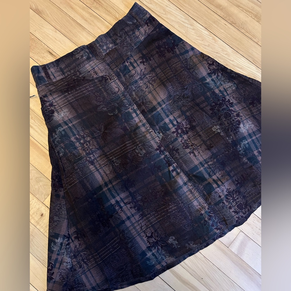 Floral and Plaid Corduroy A-Line Skirt in Dark Purple - Picture 6 of 7